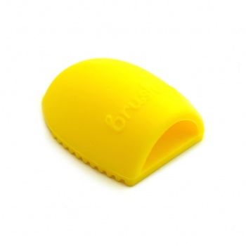 Фото: Щетка для чистки косметических кистей Brushegg - желтая